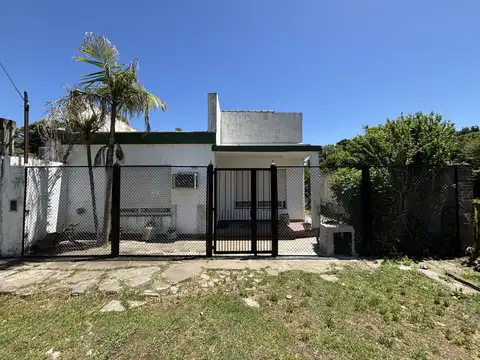 Casa 3 dormitorios con techo de losa