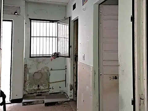 Depto Tipo Casa en Venta al Este