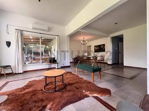 Espectacular Casa en BELLA VISTA - ZONA ESPECTACULAR - 4 dormitorios APTA CRÉDITO