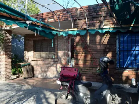 Casa 3 ambientes con 2 baños