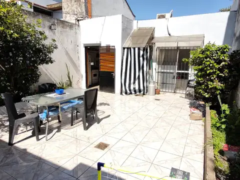 PH en Villa Saenz Peña, Dos ambientes en Planta Baja con Patio Privado
