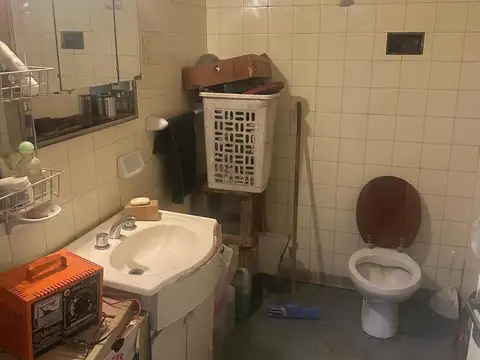 Local con Vivienda en Venta 