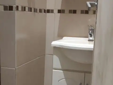 Depto Tipo Casa 2 ambientes con 1 baño