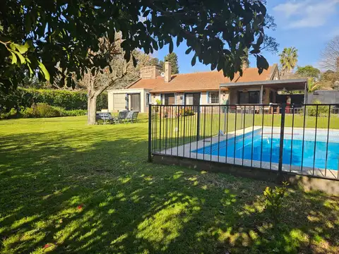 Venta, Casa en Barrio con portón, Lote interno, Bella Vista, San Miguel