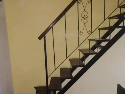 DUPLEX 3 AMB. CON COCHERA