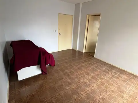 Av J  B  Justo 7000, Piso 2