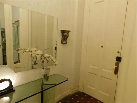 RIVADAVIA 700, Piso 1