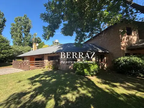 Casa Venta 4 Dormitorios Barrio La Retama Lote de 3124 m2 Pilar