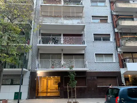 Departamento en  Venta Belgrano 4 ambientes con Balcón contrafrente