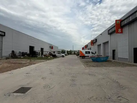 Galpon en Alquiler 45  mts Frente