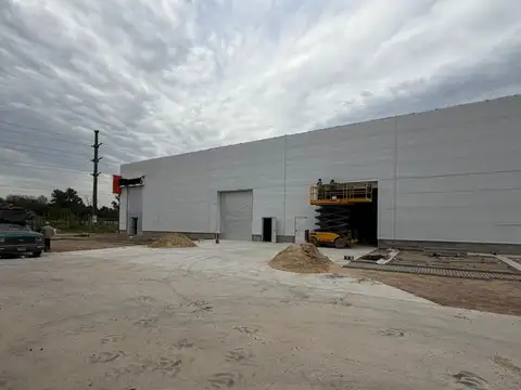 Galpon en Alquiler 57  mts Fondo