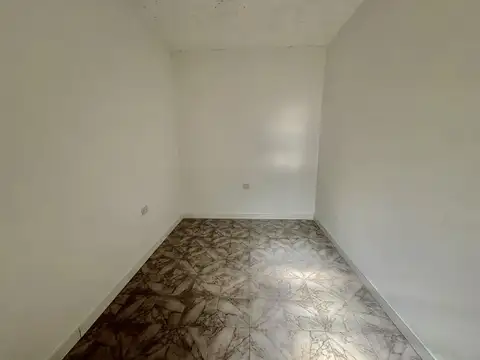 Departamento de pasillo en Alquiler en Abasto. Ocampo 1200