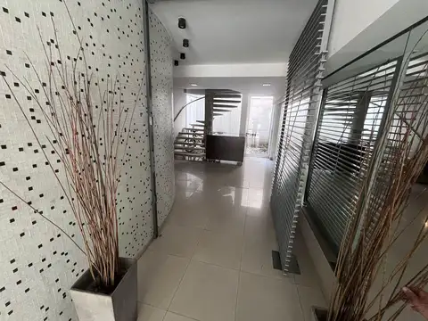 Oficina 2 ambientes con 1 baño