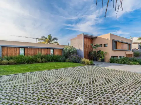 Casa en venta - Parque Carrasco