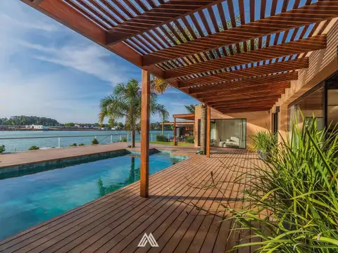 Casa en Venta 1 año