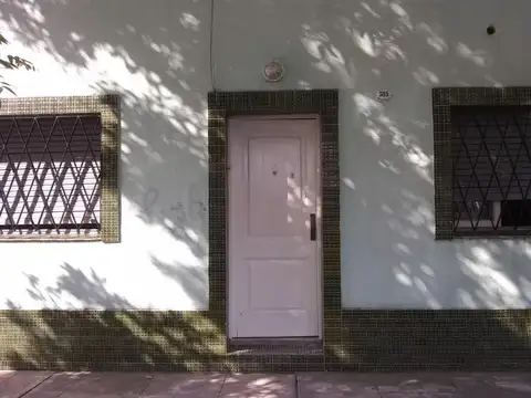 OPORTUNIDAD VENTA CASA 3 AMBIENTES LOTE PROPIO ITUZAINGO CEN