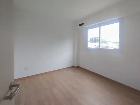 Departamento en Alquiler en Barrio Parque San Martin, $ 750.000