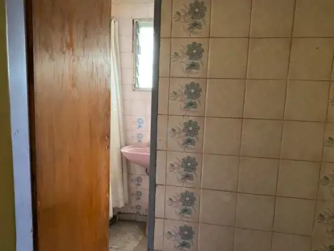 Santiago J Bynon 2200