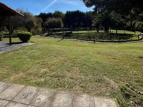 Casa en Venta con 10 cocheras