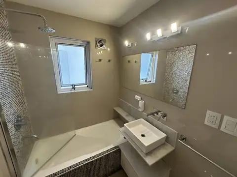 Departamento en Alquiler en Flores, $ 900.000