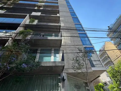 Departamento-2 ambientes- Muy Amplio y comodo- Patio- Full Amenities