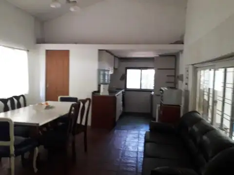 Ituzaingó e/ Martiniano Leguizamon y Homero