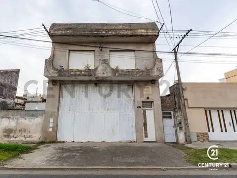 VENTA Galpón y departamento P.A.