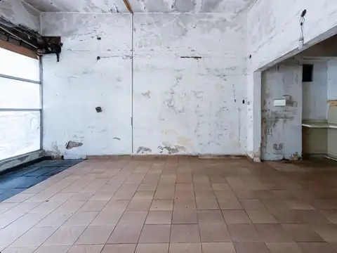 Local en Venta en Pompeya, USD 150.000