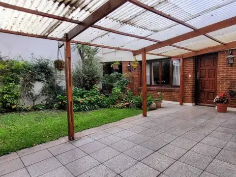 CASA 5 AMBIENTES CON PARQUE Y PLAYROOM, BARRIO 9 DE JULIO, MAR DEL PLATA