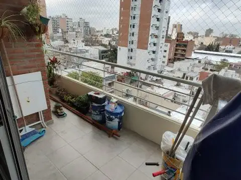 DEPARTAMENTO DE 2 DORMITORIOS CONTRAFRENTE EN ABASTO