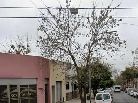 Terreno en Venta en Parque Avellaneda, USD 400.000