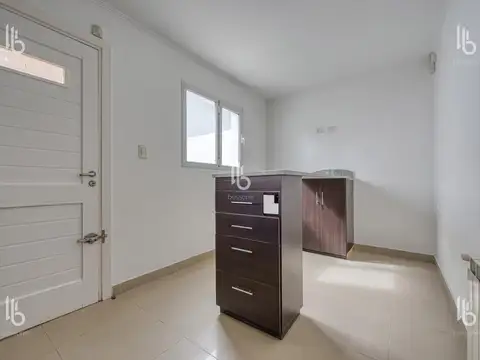 Depto Tipo Casa en Venta con 1 cocheras