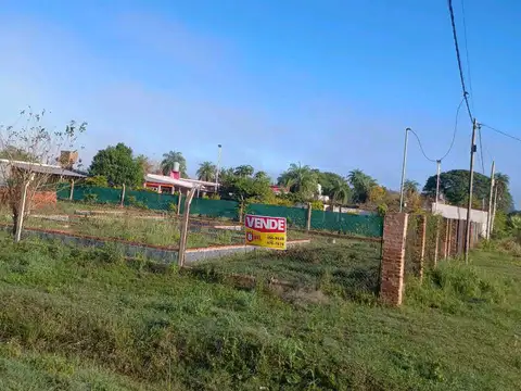 Artigas esquina Perón