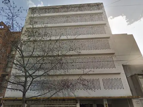 Cochera en venta en La Plata