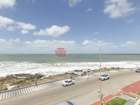 Apartamento en venta primera línea Punta del Este, Península