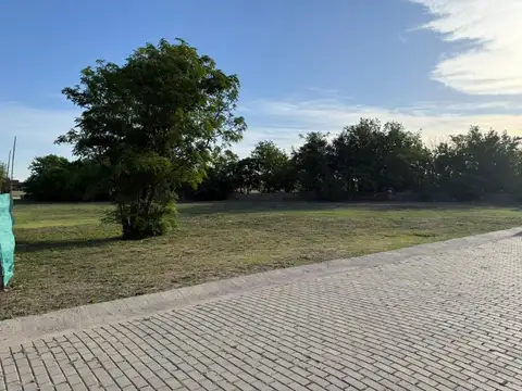 VENTA LOTE AQUAVISTA 321 M2 APTO DUPLEX