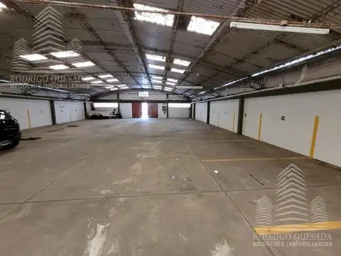 Cochera en muy buena ubicación -San Bernardo 