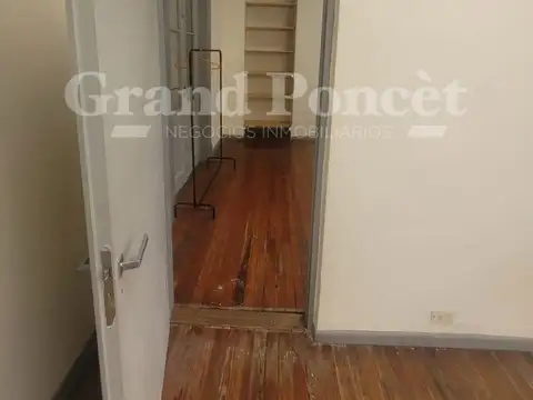 Depto Tipo Casa en Alquiler 100 años