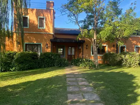 Casa en Alquiler -  La Escondida | VCO Propiedades