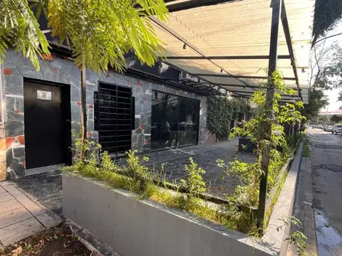 Local en Venta Via Pública