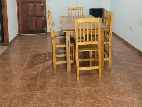 Depto Tipo Casa 2 ambientes con 1 baño