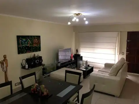 Depto Tipo Casa en Venta en Haedo, USD 110.000