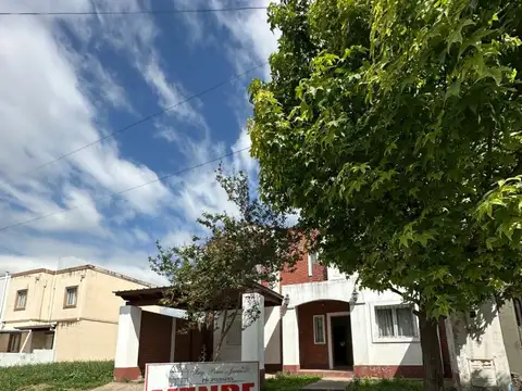 CASA EN VENTA - ALTO PERU - 3 DOR+COCHERA+FONDO
