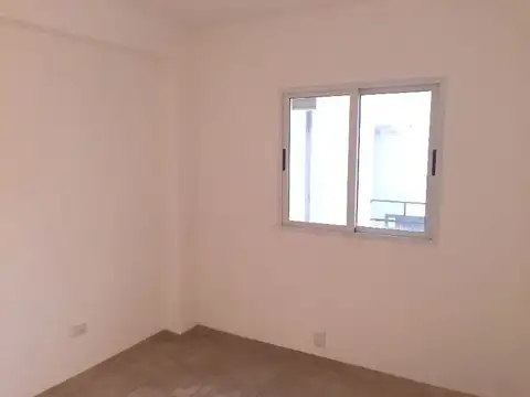 Las Heras nº 593 esquina Robertson