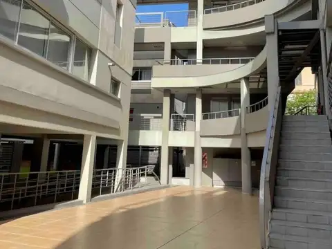 Concepción Arenal e/ Amenábar y Cramer