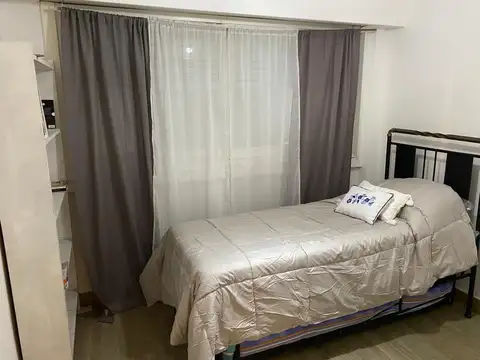 RECOLETA: Alquiler Temporario Departamento 3 ambientes de categoría