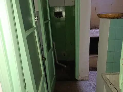 Paraguay 1300, Piso PB