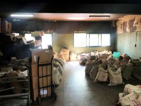 Galpon en Venta 8  mts Frente