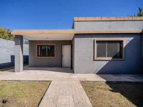 Casa 3 ambientes con 1 baño