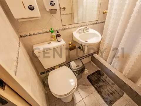 Gral Jose de San Martin 500, Piso 0